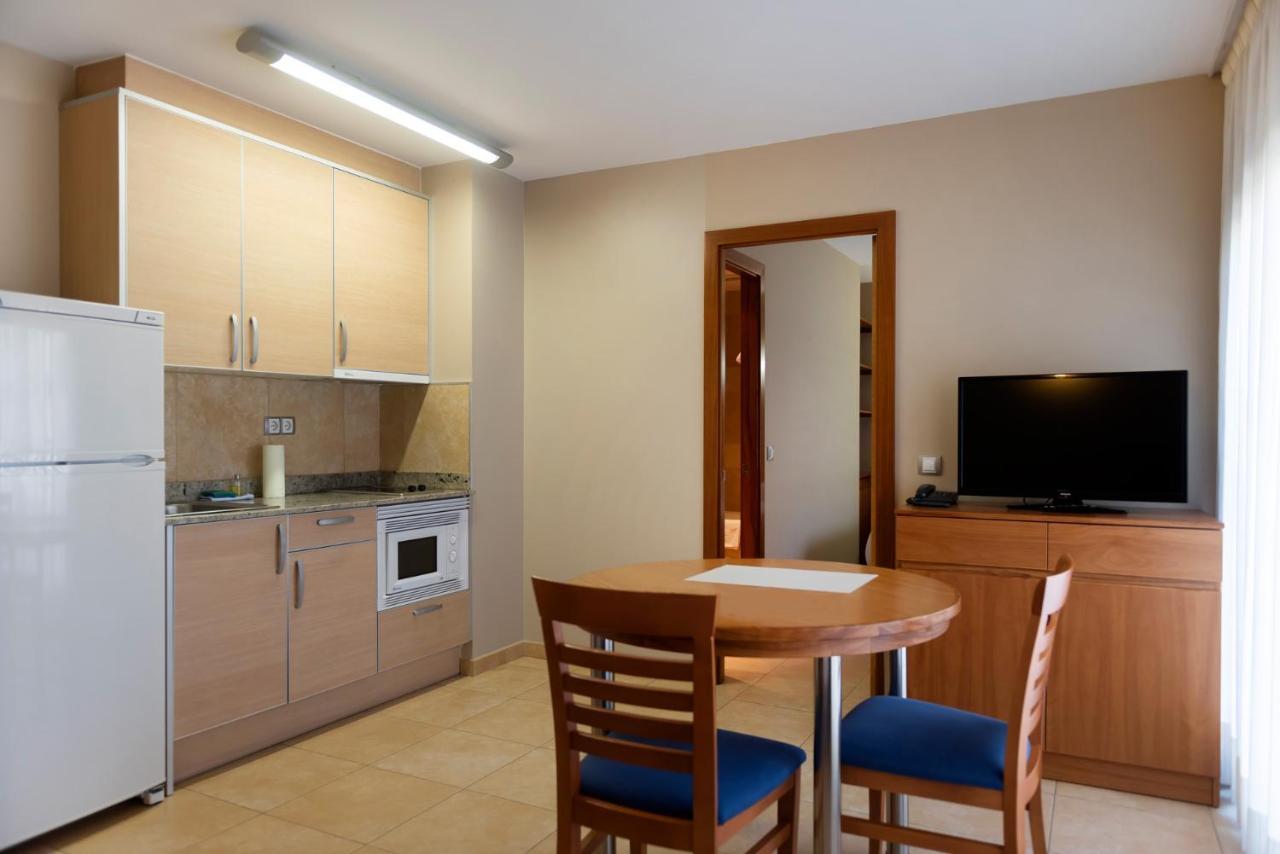Aparthotel Iceberg Sant Julià de Lòria Buitenkant foto