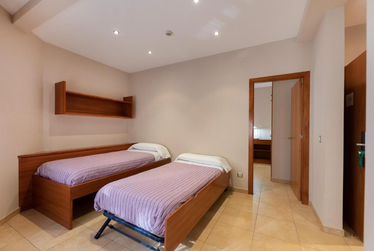 Aparthotel Iceberg Sant Julià de Lòria Buitenkant foto
